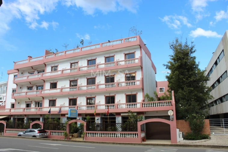Negócio para Venda em Lagos (São Sebastião e Santa Maria) Foto 2