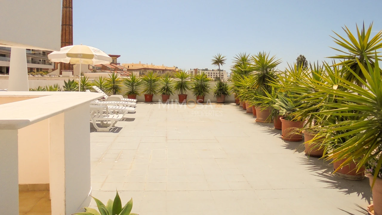 Negócio para Venda em Lagos (São Sebastião e Santa Maria) Foto 2