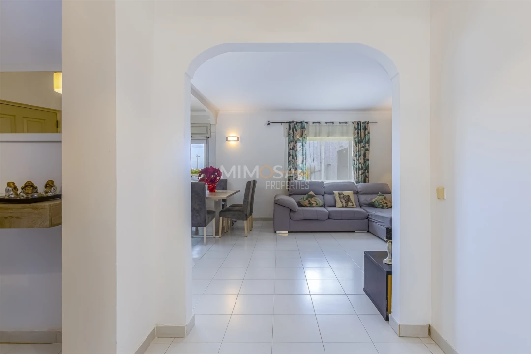 Apartamento T1 para Venda em Budens Foto 8