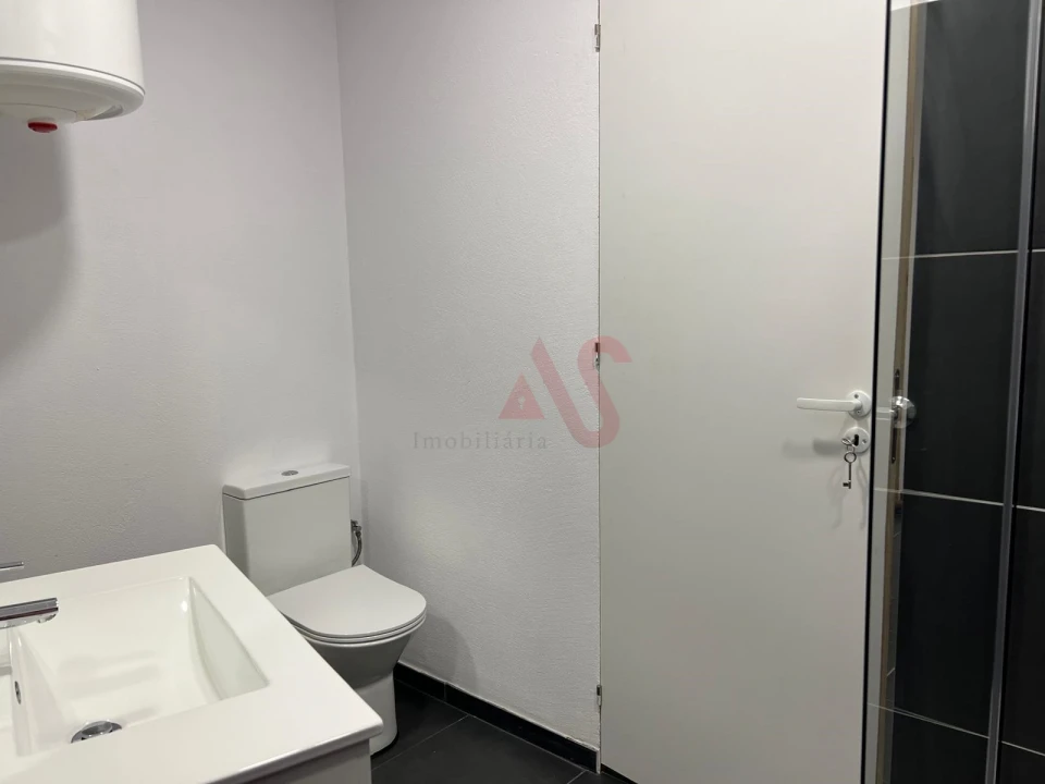 Apartamento T2 para Venda em Azurem Foto 4