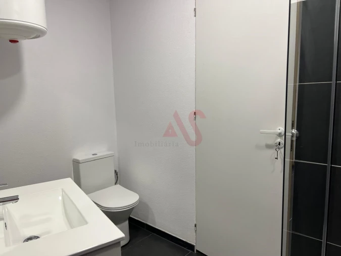 Apartamento T2 para Venda em Azurem Foto 4