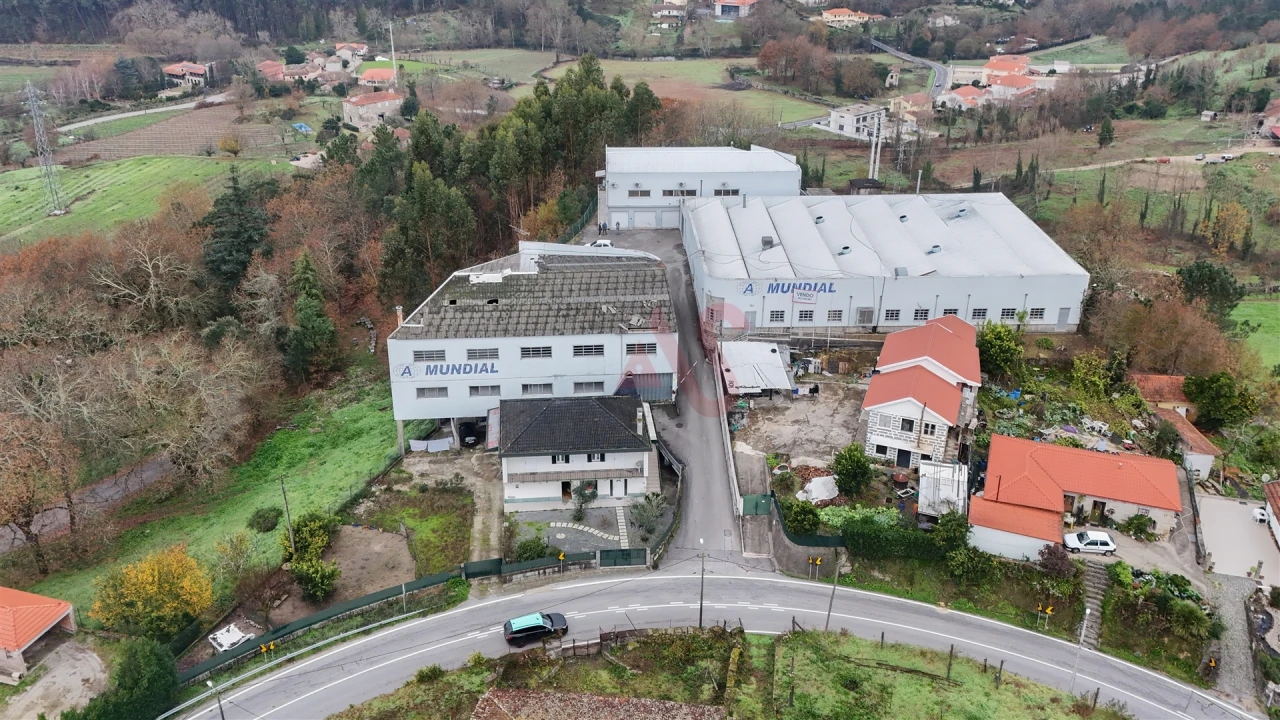 Armazém para Venda em Regilde Foto 27