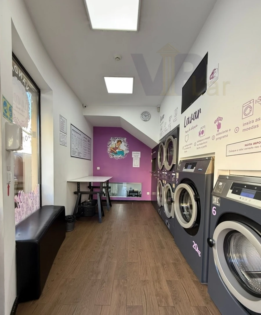 Loja para Trespasse em Paranhos Foto 1