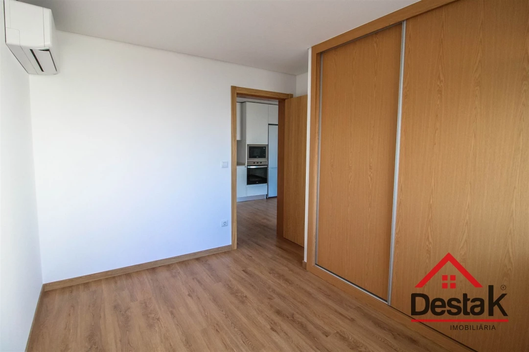 Apartamento T2 para Arrendamento em São Pedro do Sul, Várzea e Baiões Foto 6