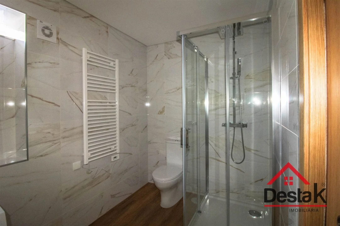 Apartamento T2 para Arrendamento em São Pedro do Sul, Várzea e Baiões Foto 8