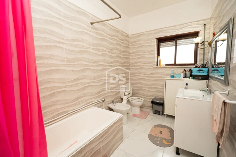 Moradia T5 para Venda em Marinha Grande Foto 29