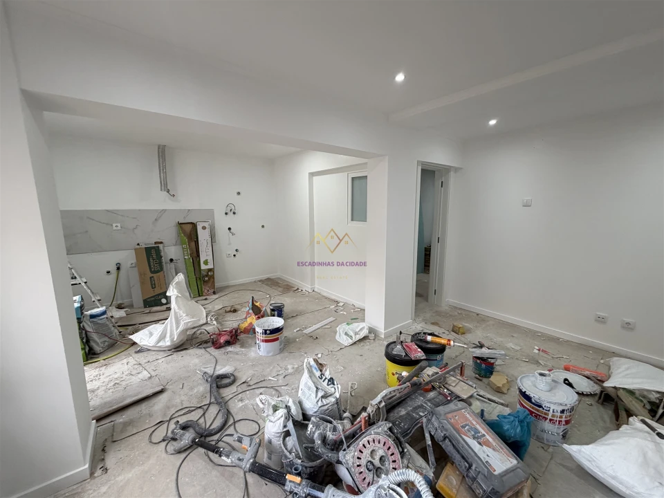 Apartamento T2 para Venda em Venteira Foto 23