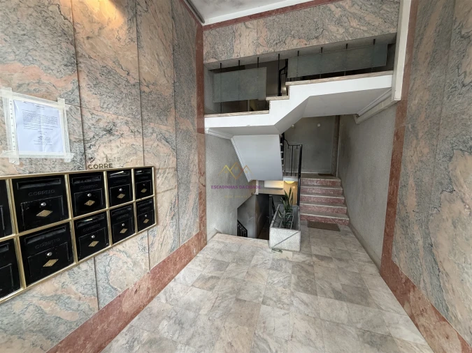 Apartamento T2 para Venda em Venteira Foto 6