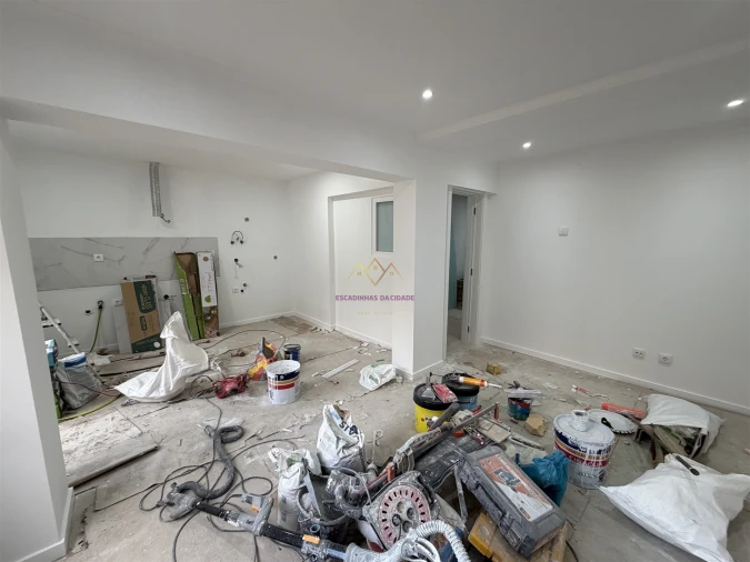 Apartamento T2 para Venda em Venteira Foto 21