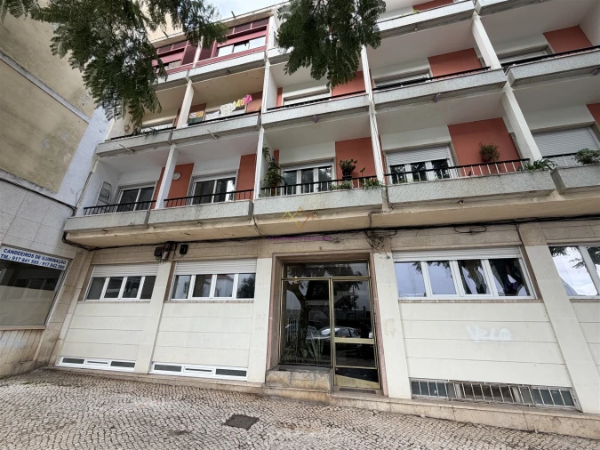 Apartamento T2 para Venda em Venteira Foto 2