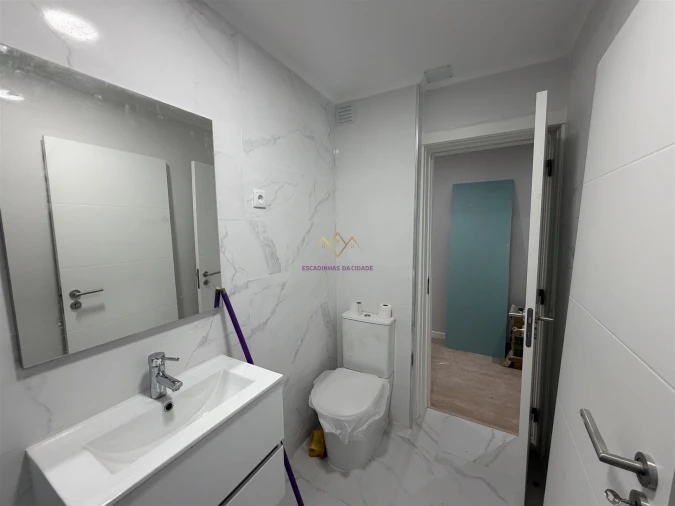 Apartamento T2 para Venda em Venteira Foto 30