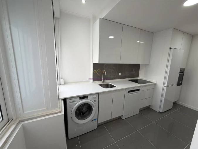 Apartamento T2 para Venda em Venteira Foto 34