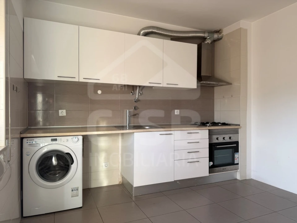 Apartamento T3 para Venda em Samora Correia Foto 2