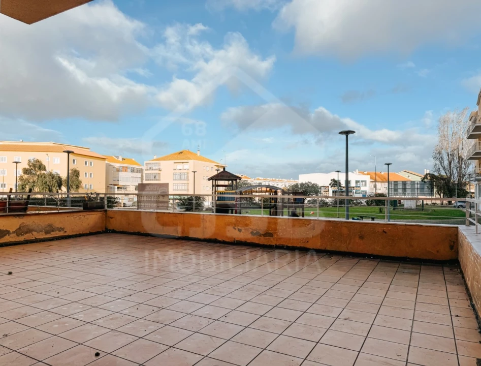 Apartamento T3 para Venda em Samora Correia Foto 2