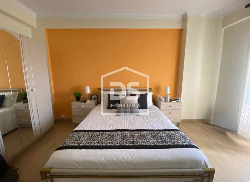 Apartamento T2 para Venda em Santa Iria de Azoia, São João da Talha e Bobadela Foto 1