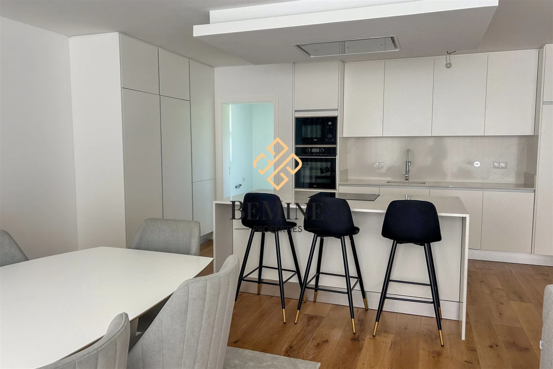 Apartamento T5 para Venda em Funchal (São Pedro) Foto 8