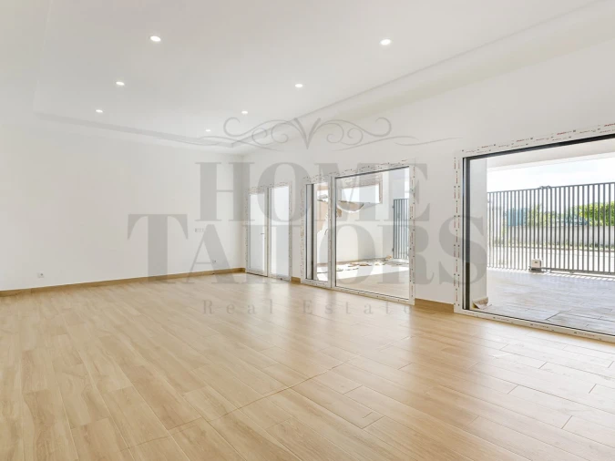 Moradia T4 para Venda em Caparica e Trafaria Foto 4