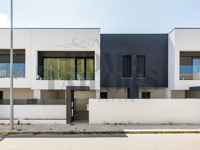 Moradia T4 para Venda em Caparica e Trafaria Foto 2