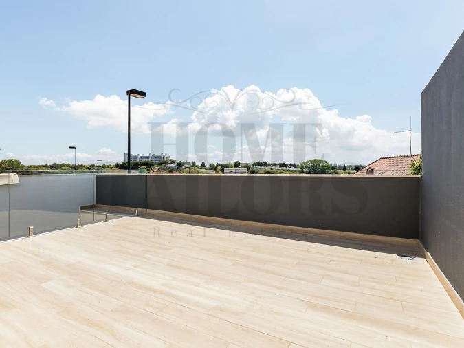 Moradia T4 para Venda em Caparica e Trafaria Foto 16