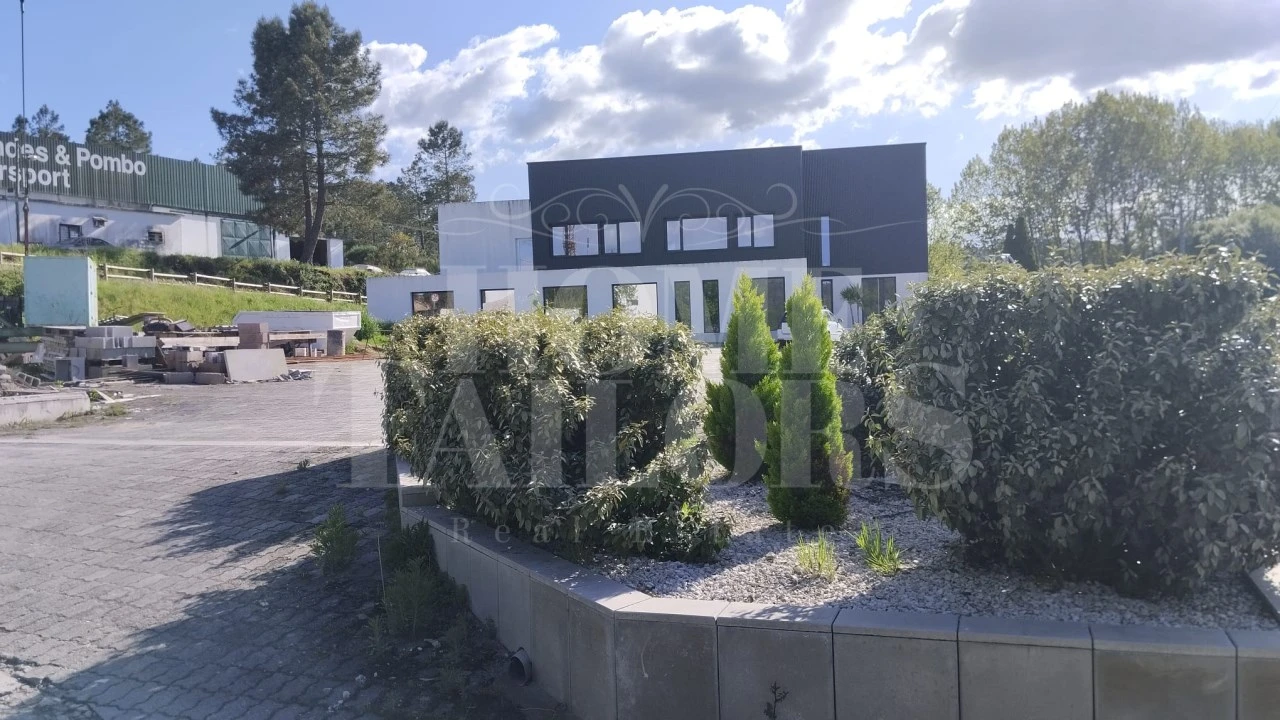 Armazém para Venda em Bodiosa Foto 27