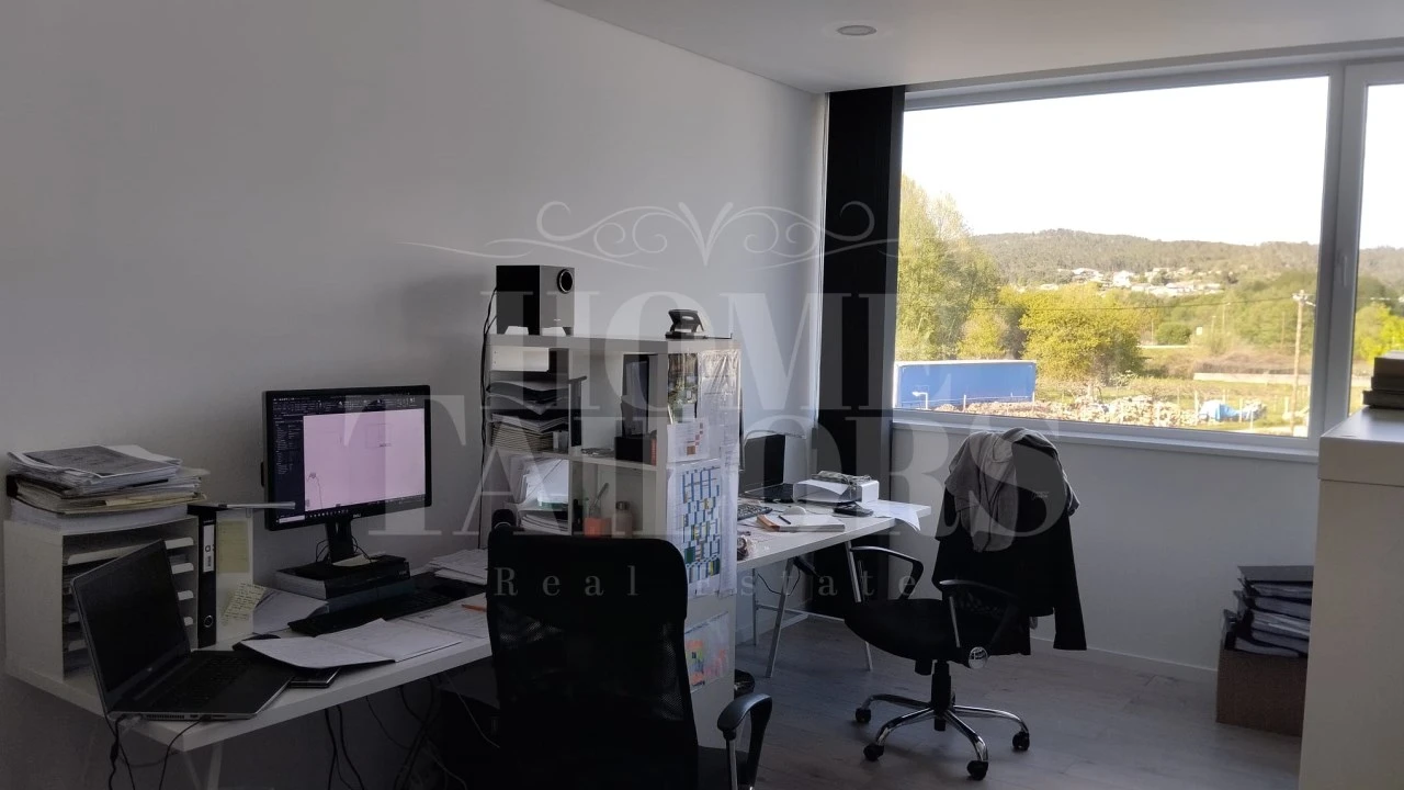 Armazém para Venda em Bodiosa Foto 36