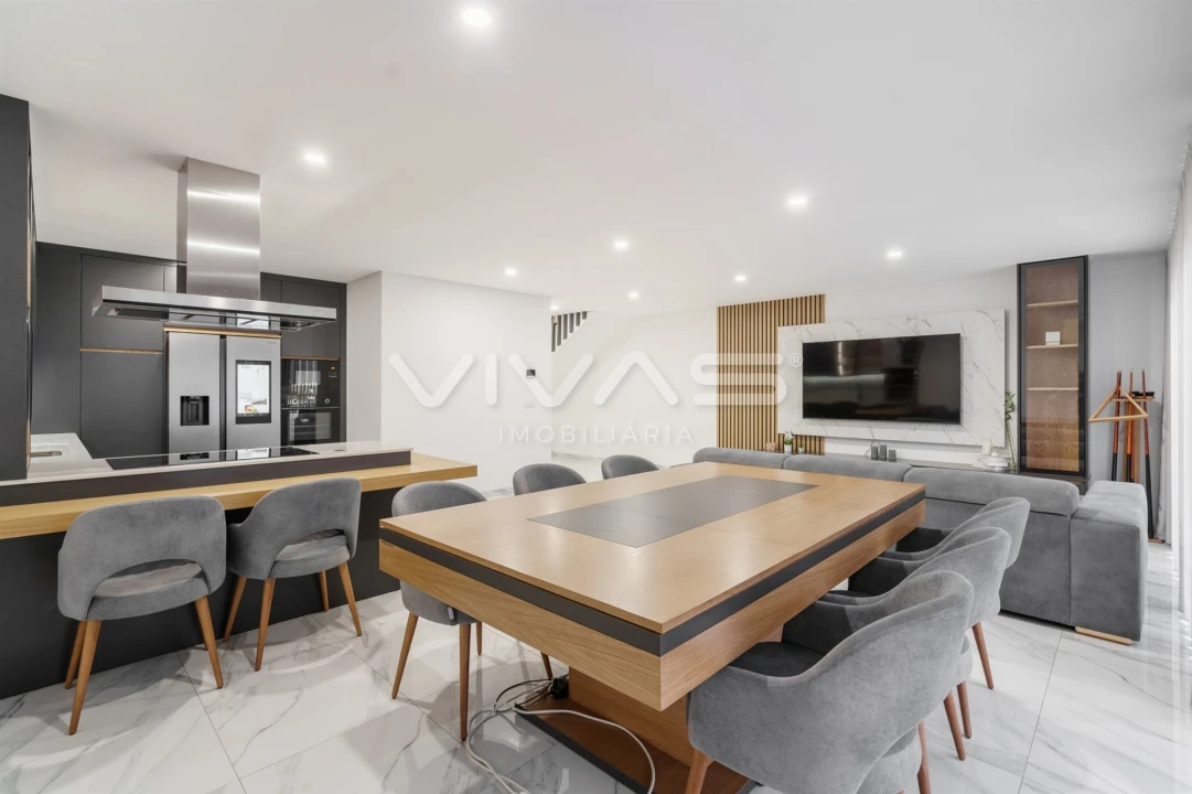 Moradia T3 para Venda em Alpendorada, Várzea e Torrão Foto 9