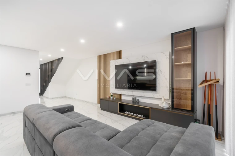 Moradia T3 para Venda em Alpendorada, Várzea e Torrão Foto 13