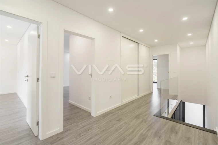 Moradia T3 para Venda em Alpendorada, Várzea e Torrão Foto 25