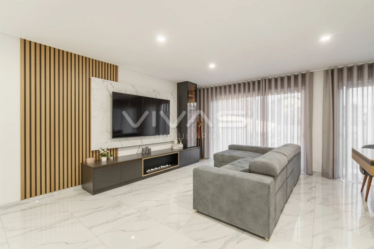 Moradia T3 para Venda em Alpendorada, Várzea e Torrão Foto 12