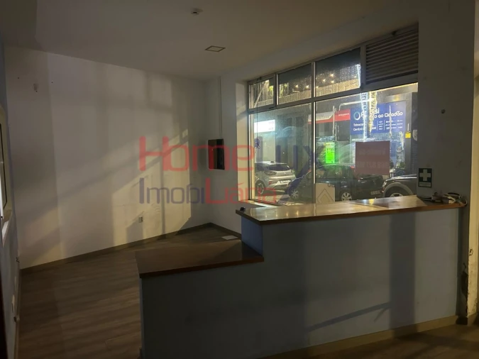 Loja para Venda em Monção e Troviscoso Foto 2