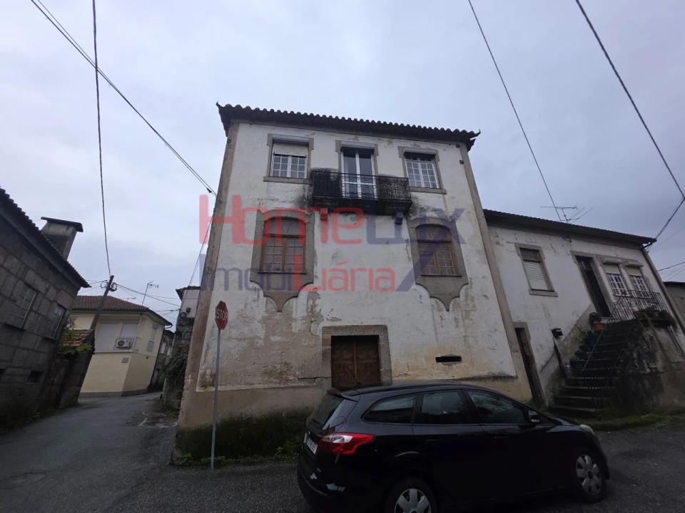 Moradia T4 para Venda em Silgueiros Foto 1