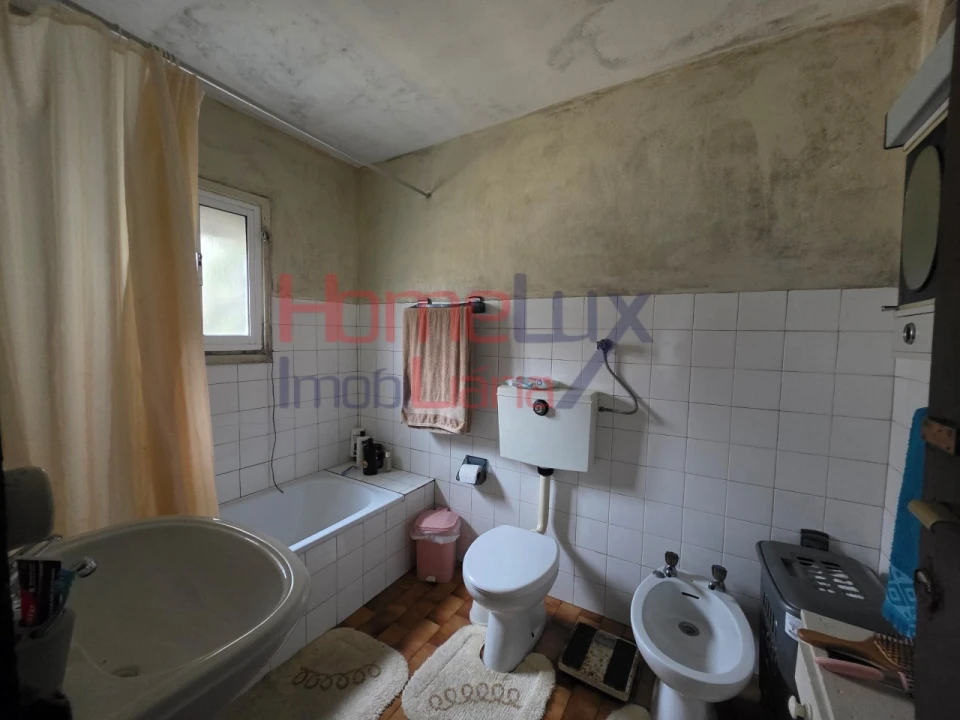 Moradia T4 para Venda em Silgueiros Foto 23