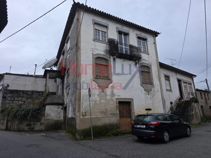 Moradia T4 para Venda em Silgueiros Foto 2