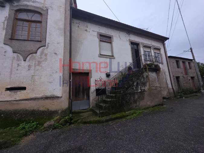 Moradia T4 para Venda em Silgueiros Foto 3