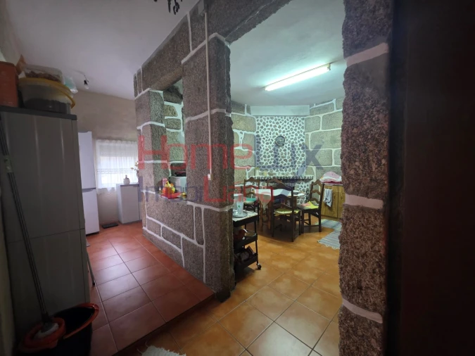 Moradia T4 para Venda em Silgueiros Foto 9