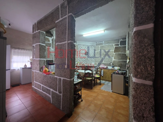 Moradia T4 para Venda em Silgueiros Foto 10