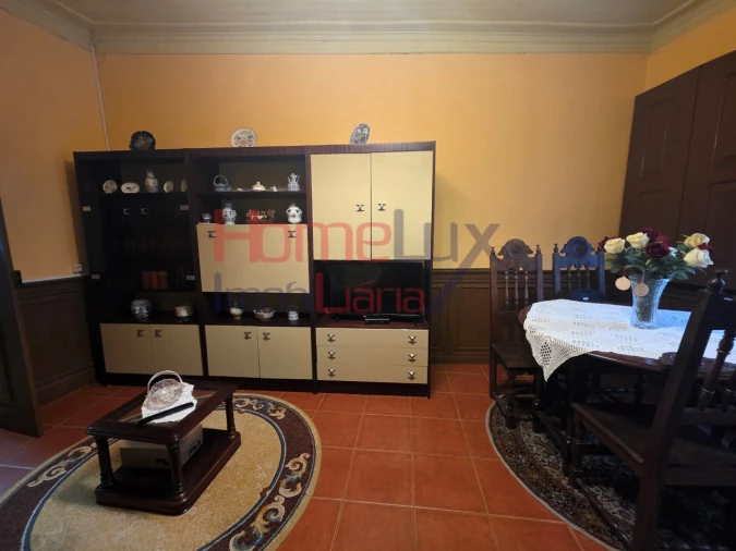 Moradia T4 para Venda em Silgueiros Foto 16