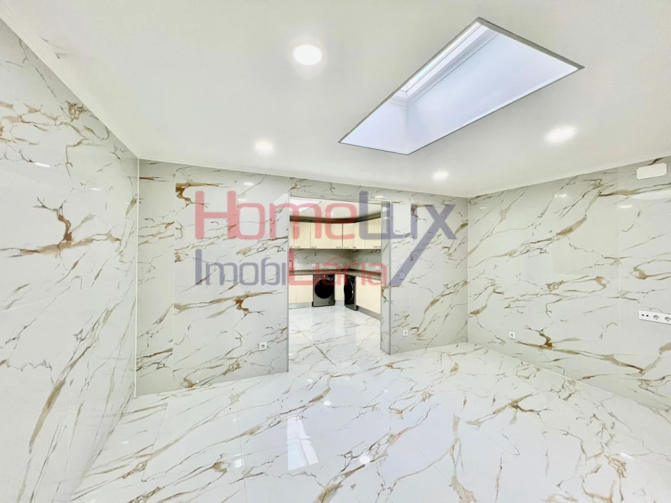 Moradia T4 para Venda em Campanhã Foto 10