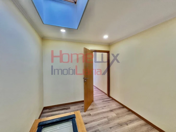 Moradia T4 para Venda em Campanhã Foto 26