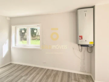 Moradia T4 para Venda em Santa Maria de Lamas