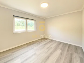 Moradia T4 para Venda em Santa Maria de Lamas