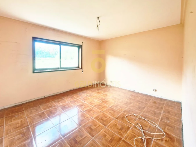 Moradia T4 para Venda em Santa Maria de Lamas Foto 5