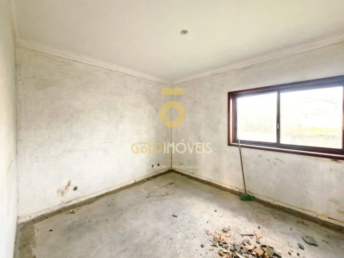 Moradia T4 para Venda em Santa Maria de Lamas Foto 3