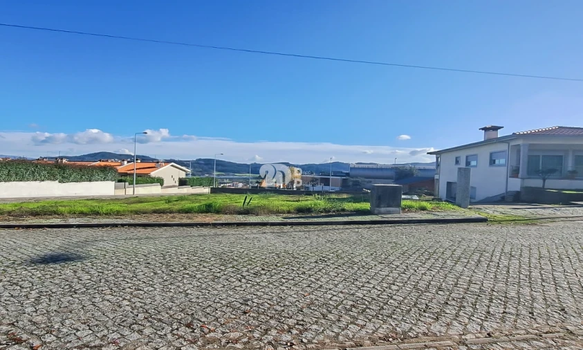 Terreno para Venda em Antas e Abade de Vermoim Foto 7