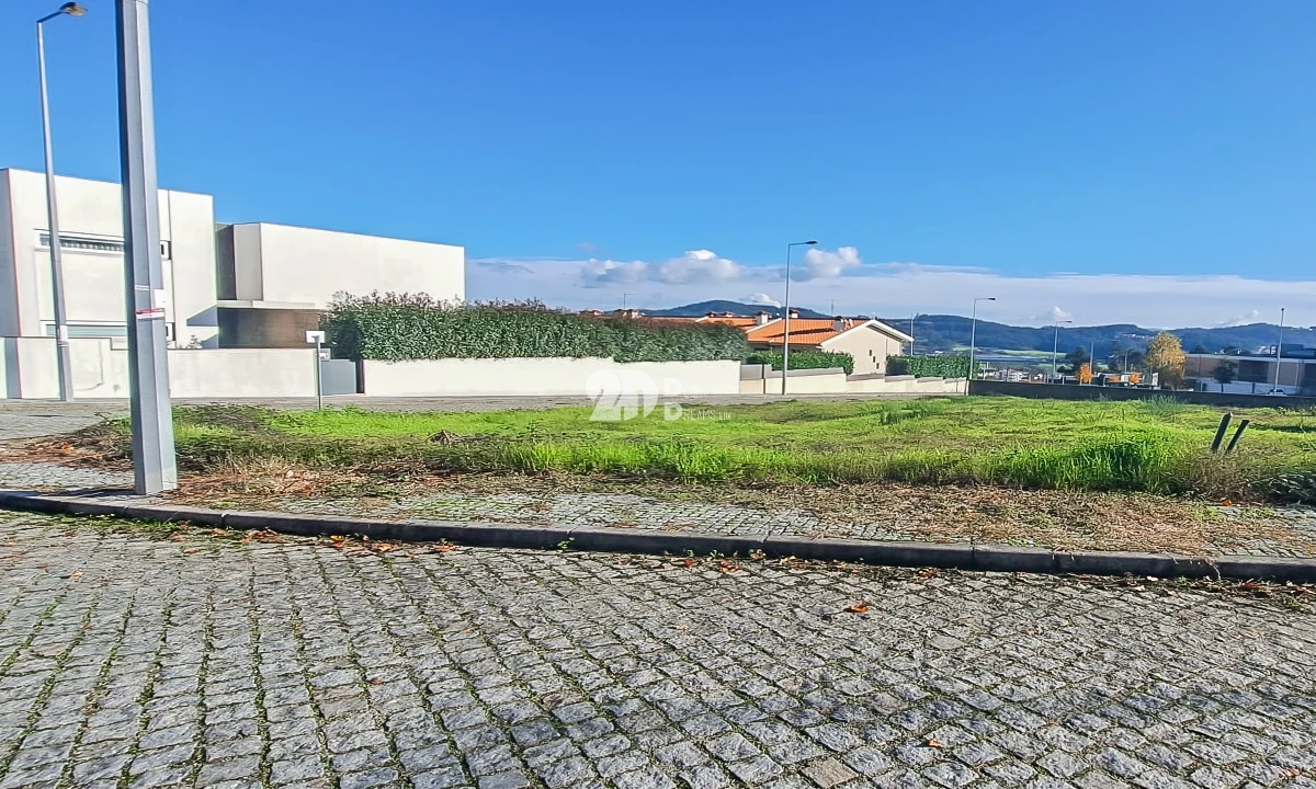 Terreno para Venda em Antas e Abade de Vermoim Foto 8