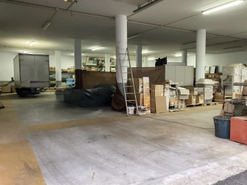 Armazém para Arrendamento em Marrazes e Barosa