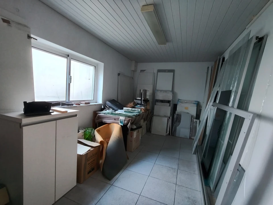 Armazém para Arrendamento em Marrazes e Barosa Foto 6