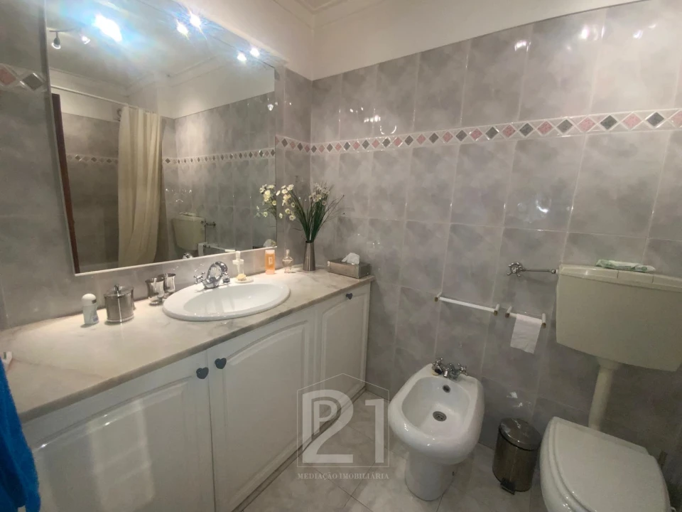 Apartamento T1 para Venda em Massamá e Monte Abraão Foto 7