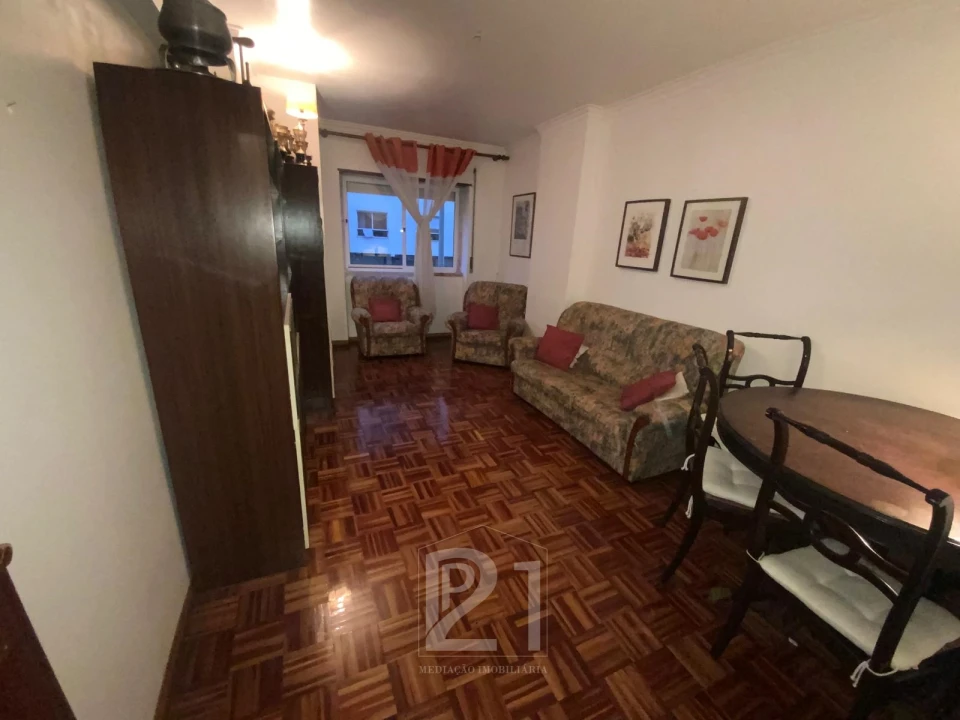 Apartamento T1 para Venda em Massamá e Monte Abraão Foto 12
