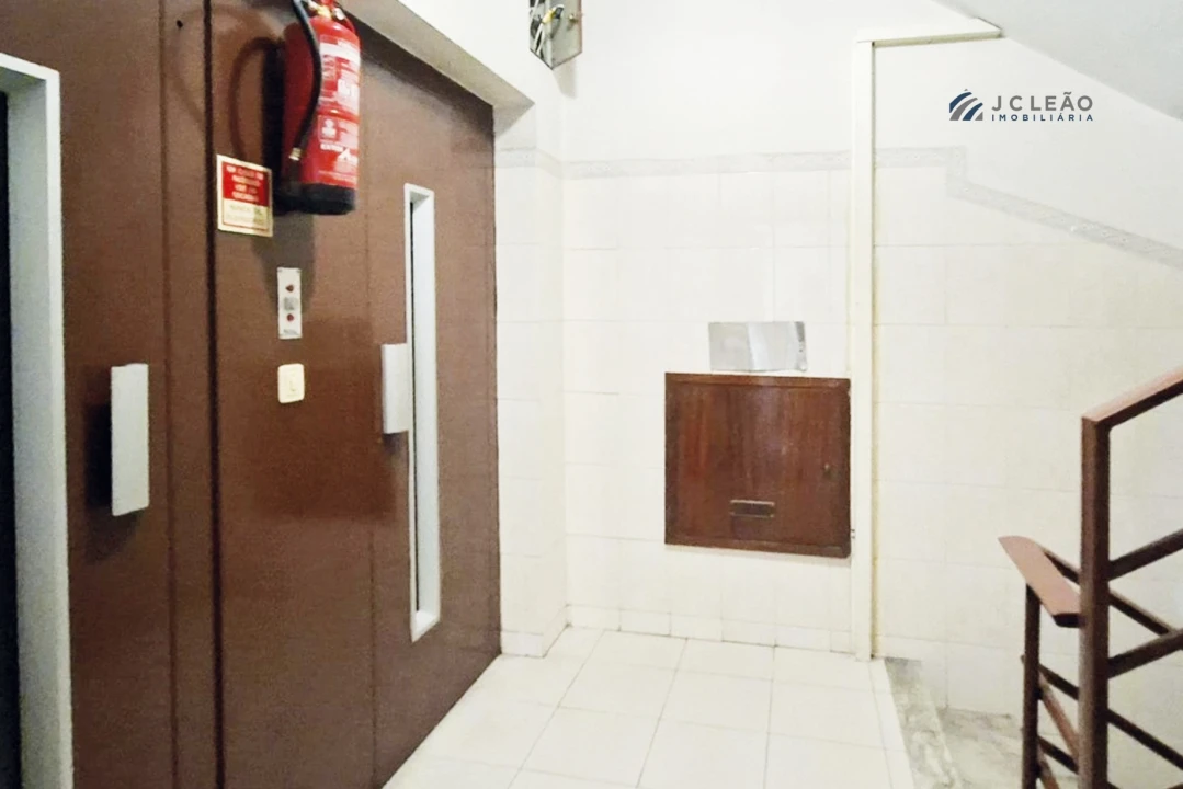 Apartamento T4 para Venda em Paredes Foto 2